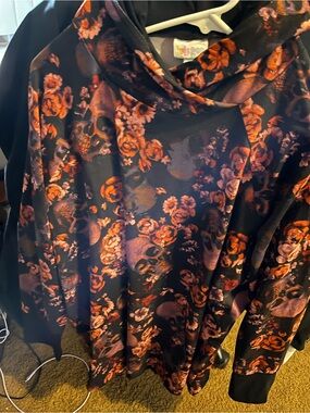 LuLaRoe Eliza Black Hoodie with Orange and Purple Floral Skull Print. Size 2x